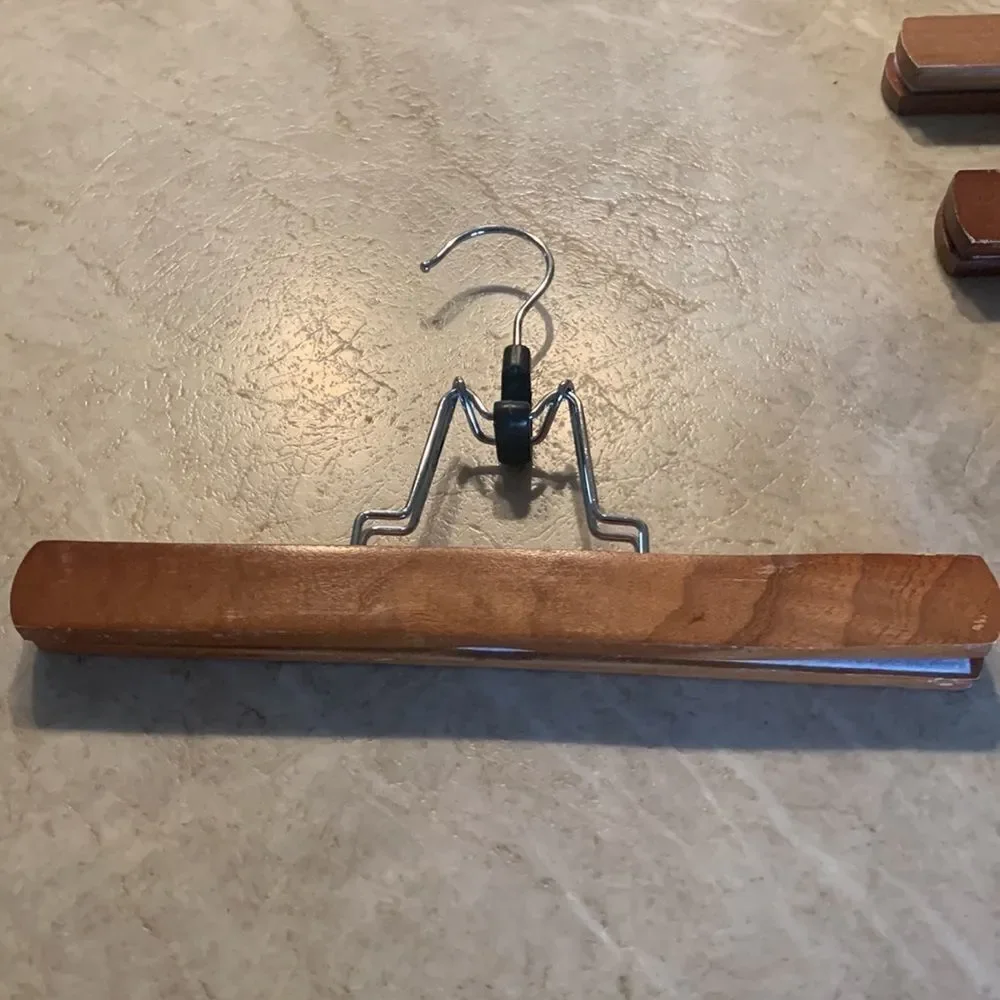 4 Slacks Hangers
